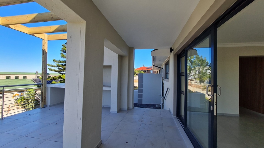 3 Bedroom Property for Sale in Dana Bay Western Cape